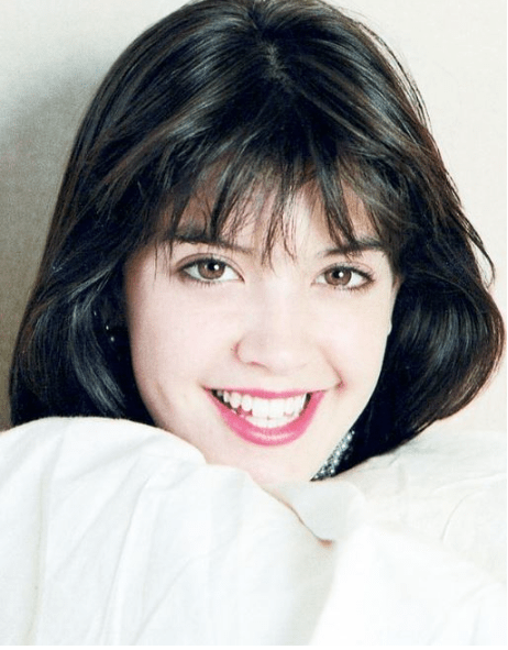 Phoebe Cates is still stunning