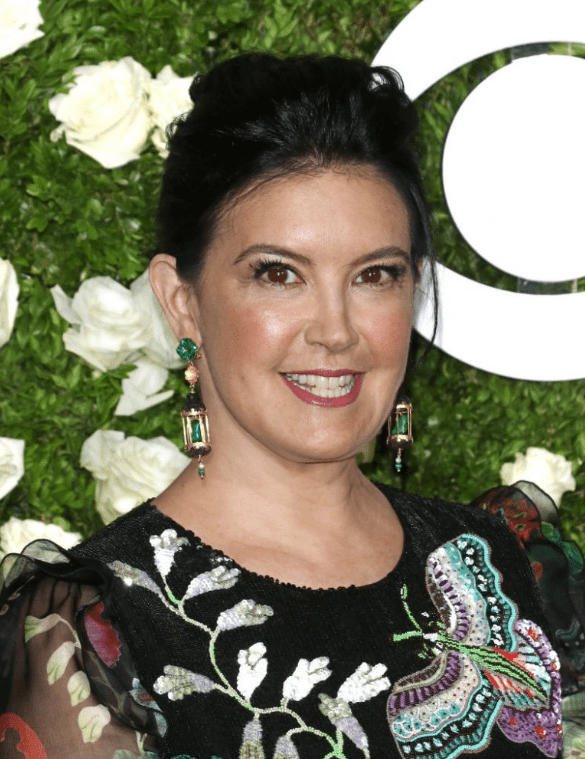 Phoebe Cates is still stunning